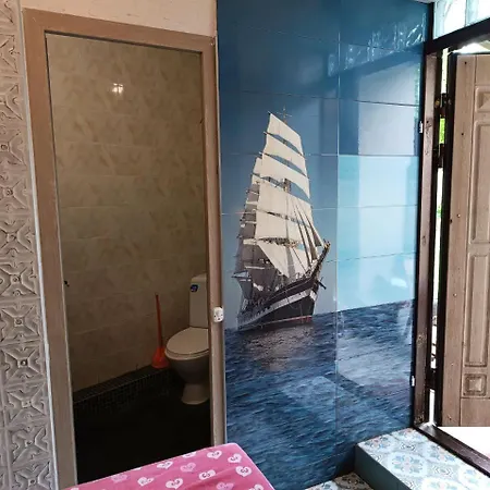 номер у моря, бассейн, сад, мангал Guest house