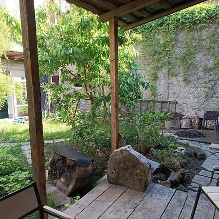 номер у моря, бассейн, сад, мангал Guest house 3*