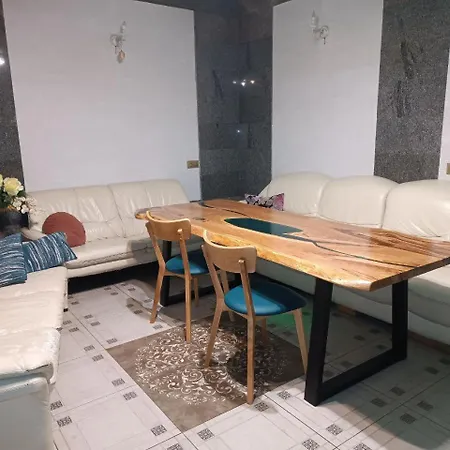 بيت ضيافة номер у моря, бассейн, сад, мангал أوديسا