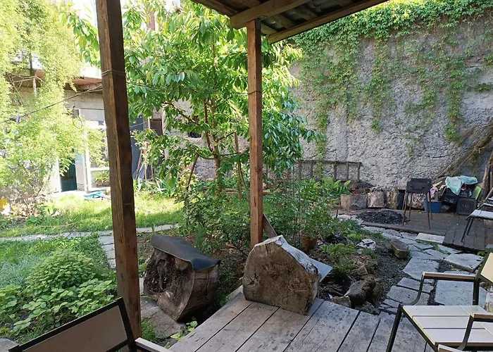 номер у моря, бассейн, сад, мангал Guest house 3*